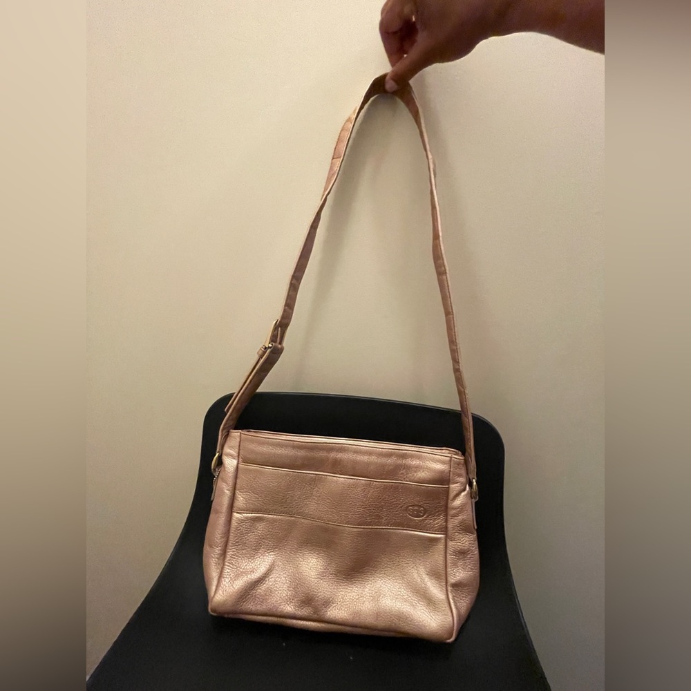 SAS Genuine Leather Purse/Shoulder Bag Gold Metallic w/ attached Keychain